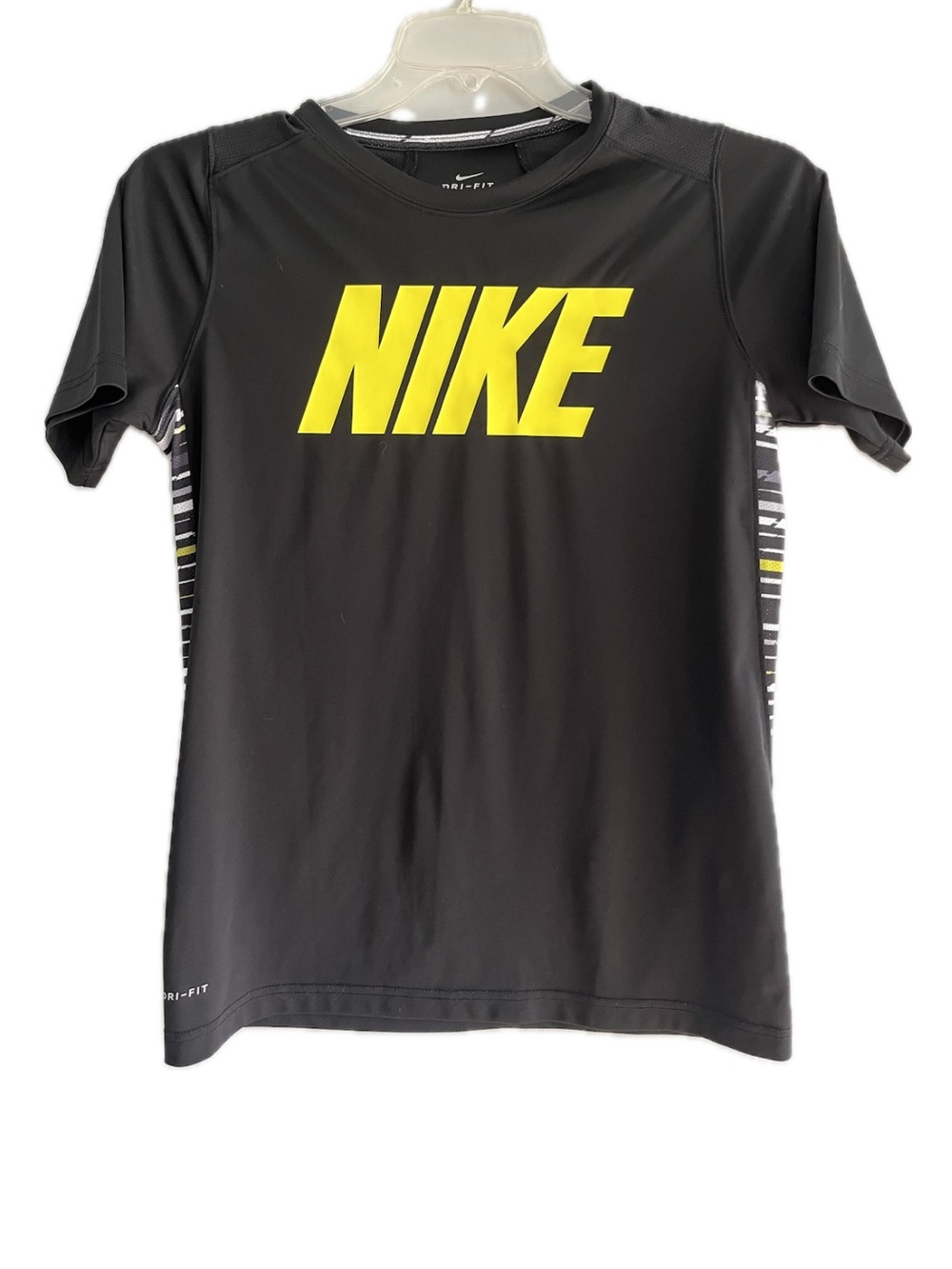 Nike Black Short Sleeve Dri-Fit Performance Tee Boys XL